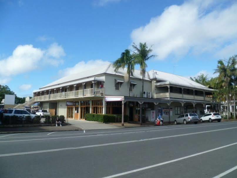 Hotel The Middle Pub à Mullumbimby Extérieur photo